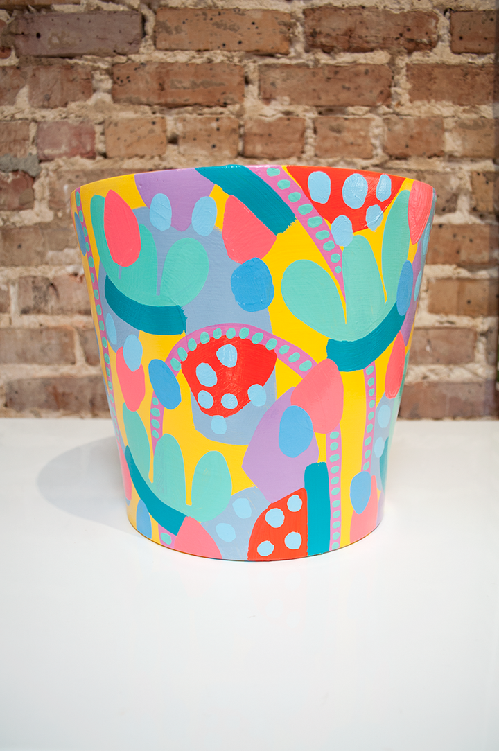 6 PLAYGROUND - EXTRA LARGE ABSTRACT PLANTER