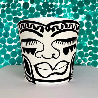 Medium B&W Peace Planter (MB55)
