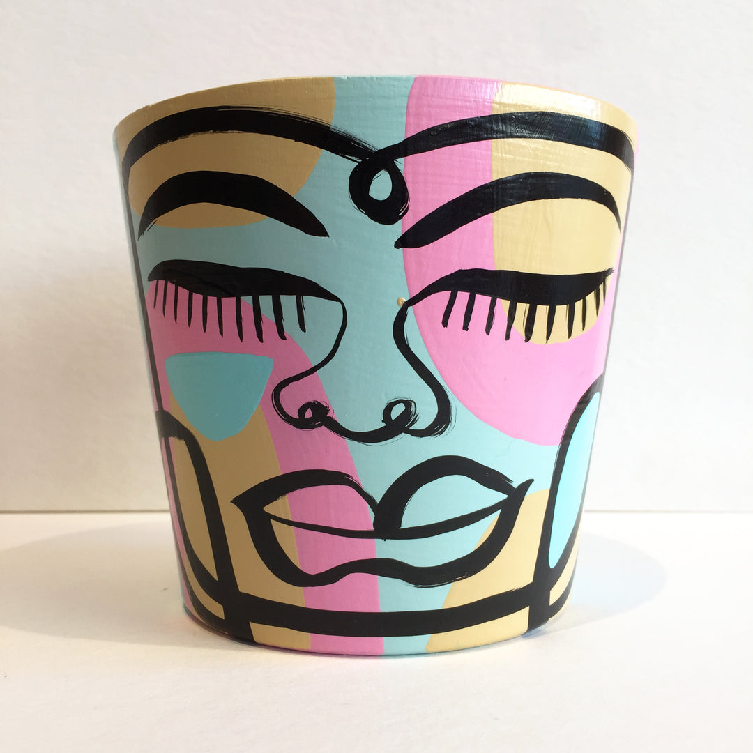 Small Peace Planter (sm92)