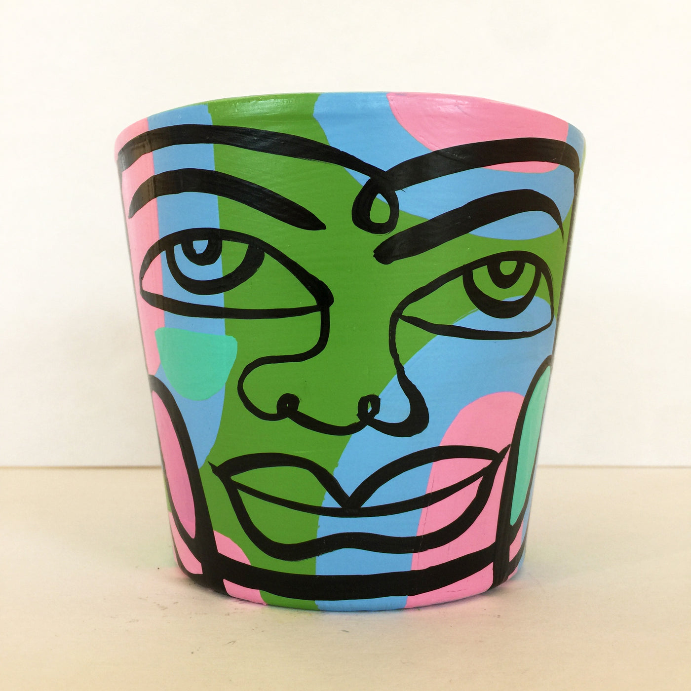 Small Peace Planter (sm105)