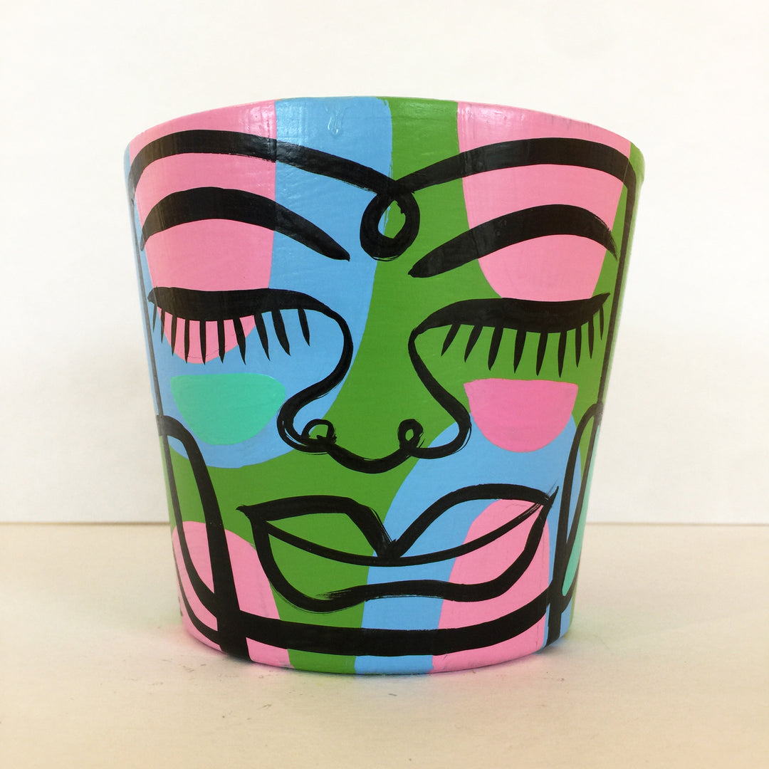 Small Peace Planter (sm105)