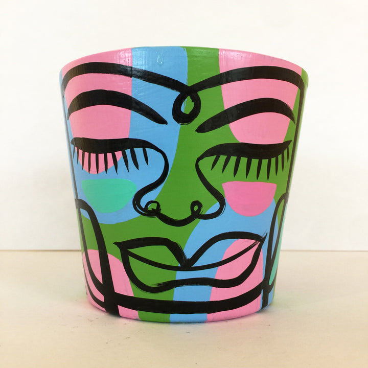 Small Peace Planter (sm105)