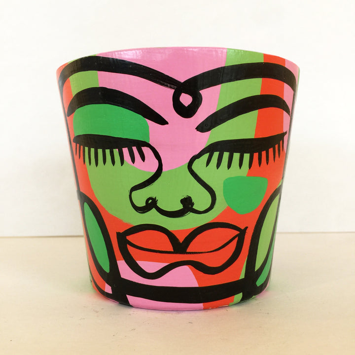 Small Peace Planter (sm107)