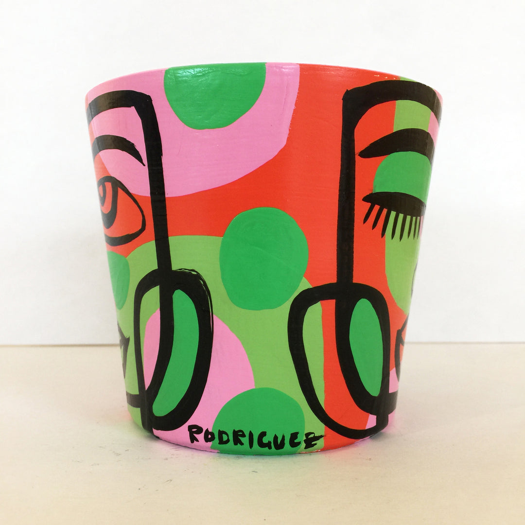 Small Peace Planter (sm107)