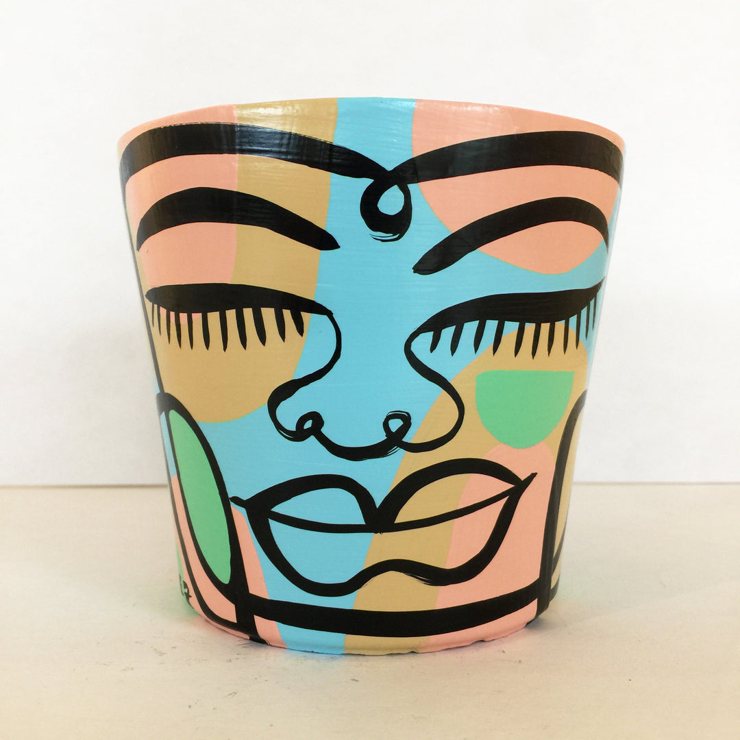 Small Peace Planter (sm109)