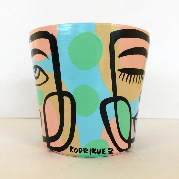 Small Peace Planter (sm109)