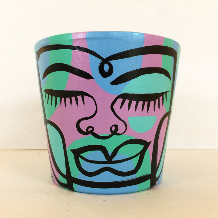 Small Peace Planter (sm111)