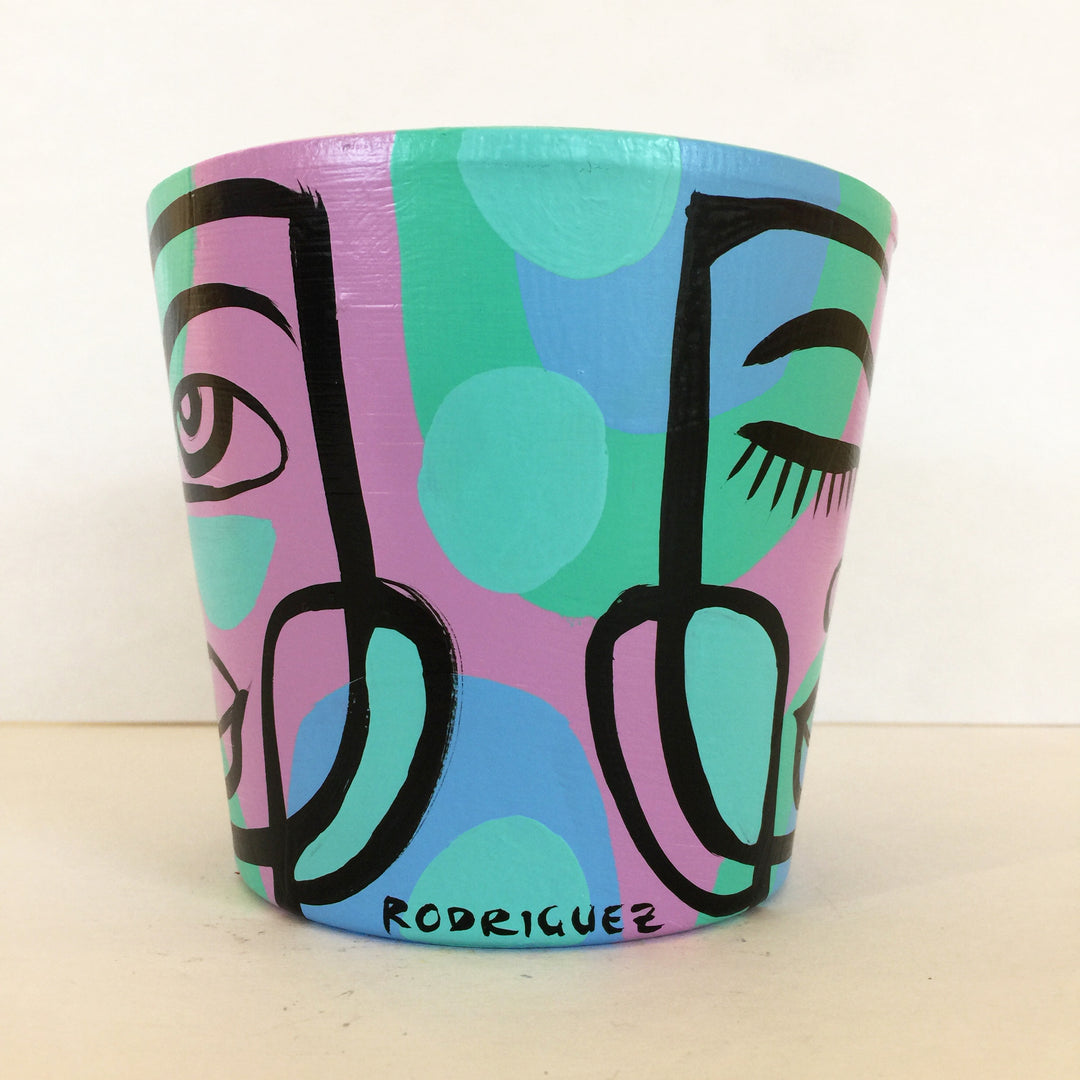 Small Peace Planter (sm111)