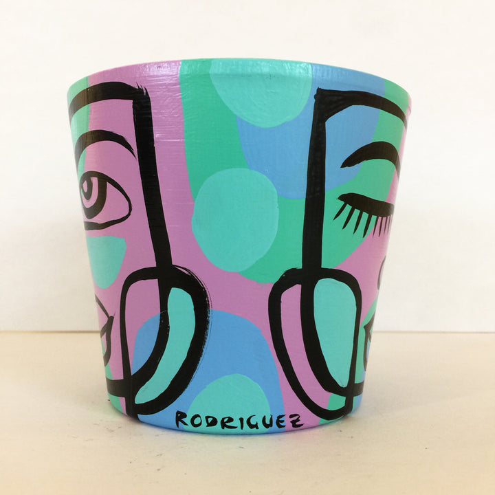 Small Peace Planter (sm111)