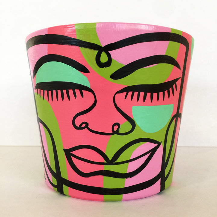 Medium Peace Planter (m24)
