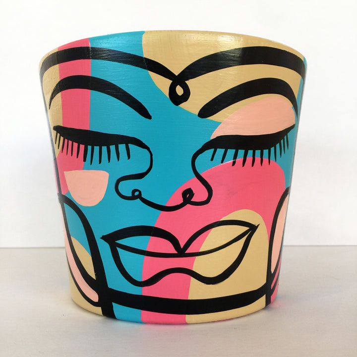 Medium Peace Planter (m25)