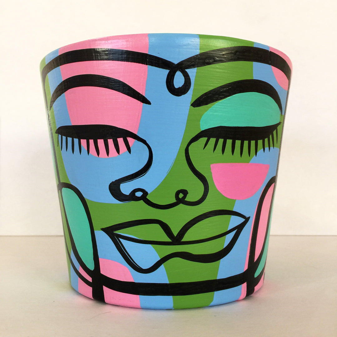 Medium Peace Planter (m27)