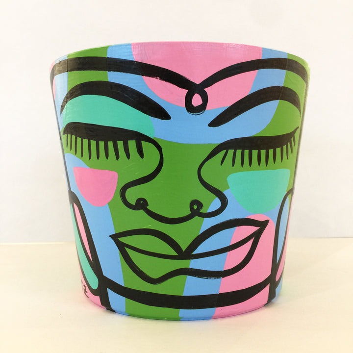 Medium Peace Planter (m39)