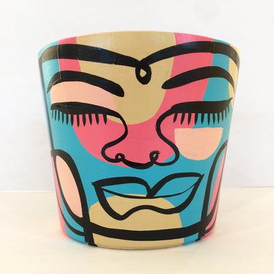 Medium Peace Planter (m40)