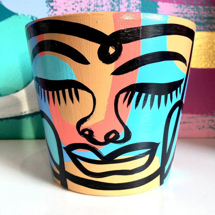 Small Peace Planter (sm18)