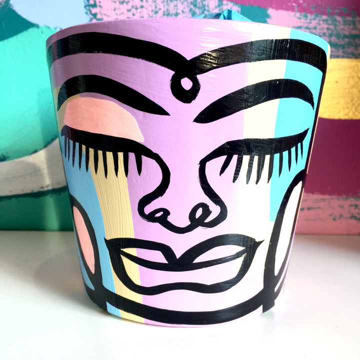 Small Peace Planter (sm21)