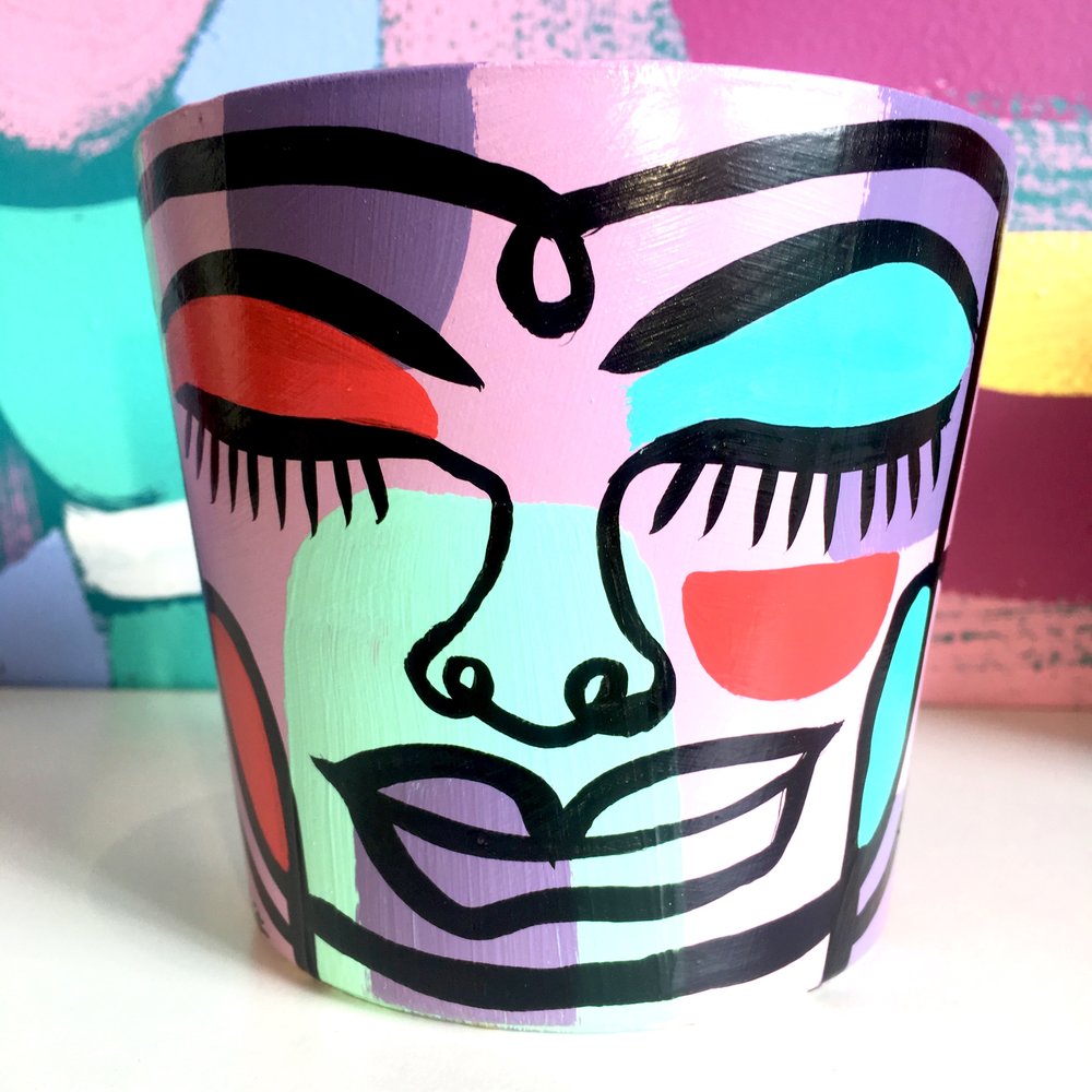 Small Peace Planter (sm28)