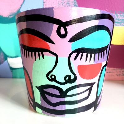 Small Peace Planter (sm28)