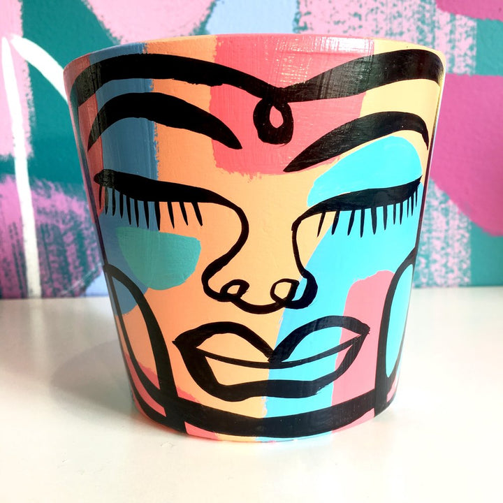 Small Peace Planter (sm37)