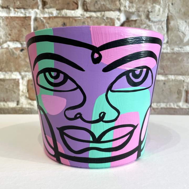 Medium Peace Planter (m48)