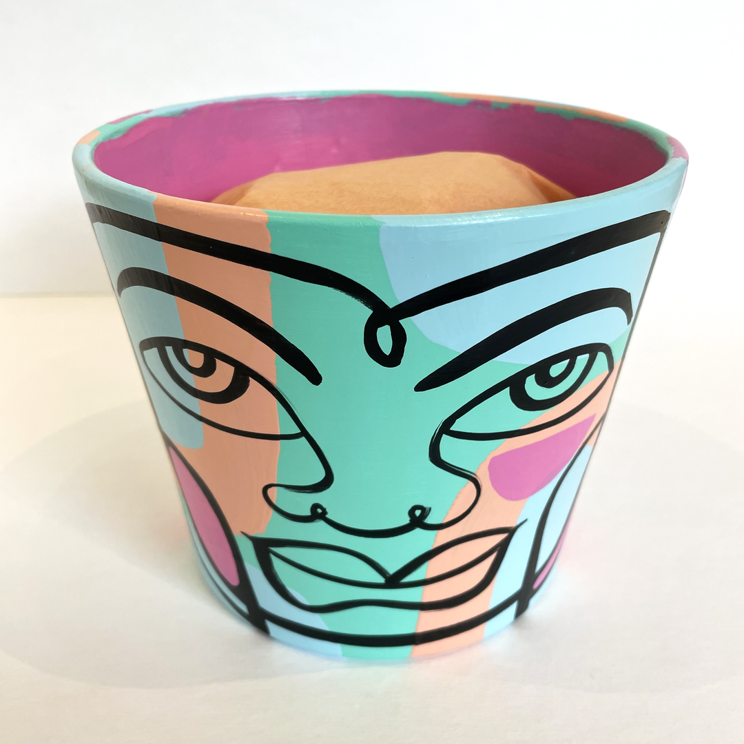 Medium Peace Planter (m75)
