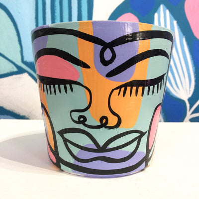 Small Peace Planter (sm57)