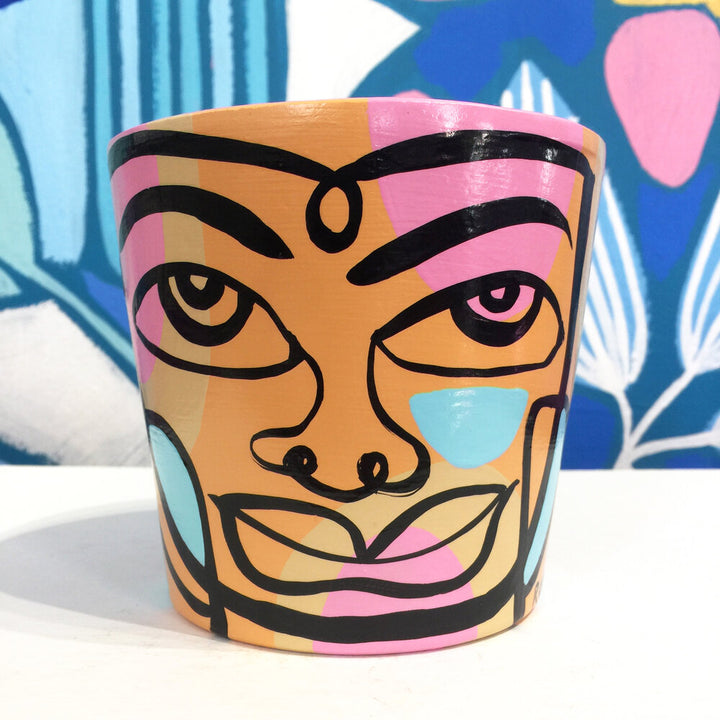 Small Peace Planter (sm67)