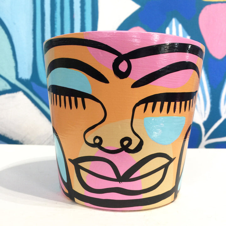 Small Peace Planter (sm67)
