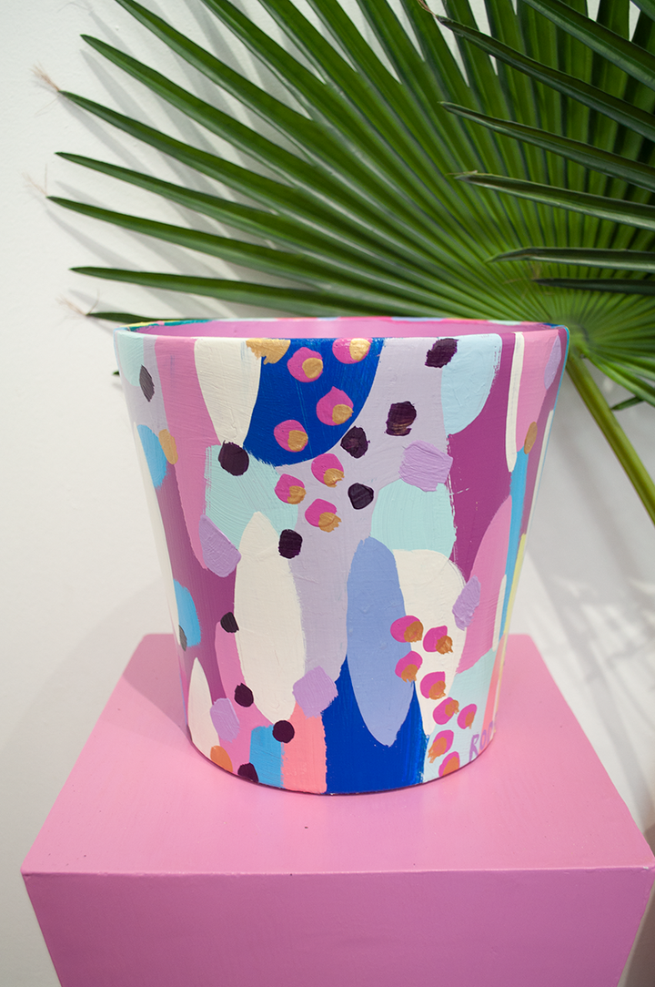 ABSTRACT PLANTER 6 - LARGE