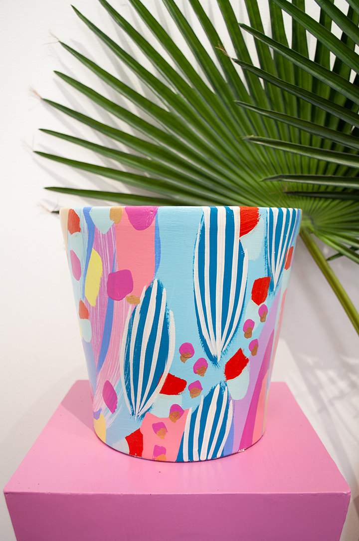 ABSTRACT PLANTER 4 - LARGE