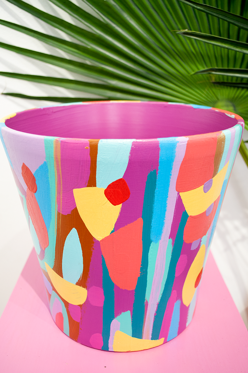 ABSTRACT PLANTER 1 - LARGE