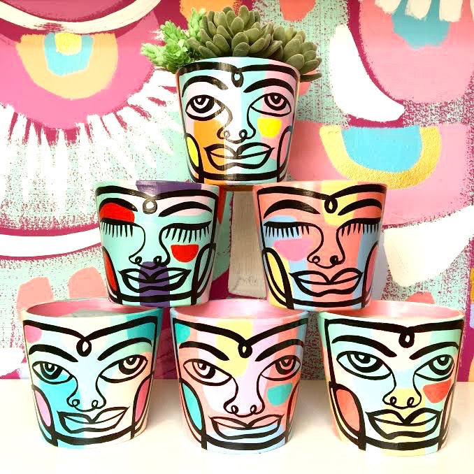 Small Peace Planter (sm23)